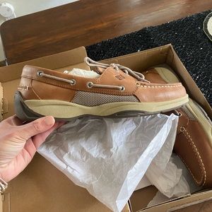 Mens Sperry shoes, dress shoes, size 11, Tan, slip on, new in box.